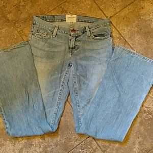 American eagle hipster fit light wash jeans.